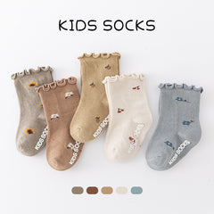 Baby dispensing non-slip socks