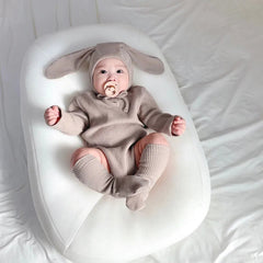 Baby Solid Color Rabbit Bodysuit + Hat + Socks suit