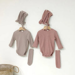 Baby Solid Color Rabbit Bodysuit + Hat + Socks suit