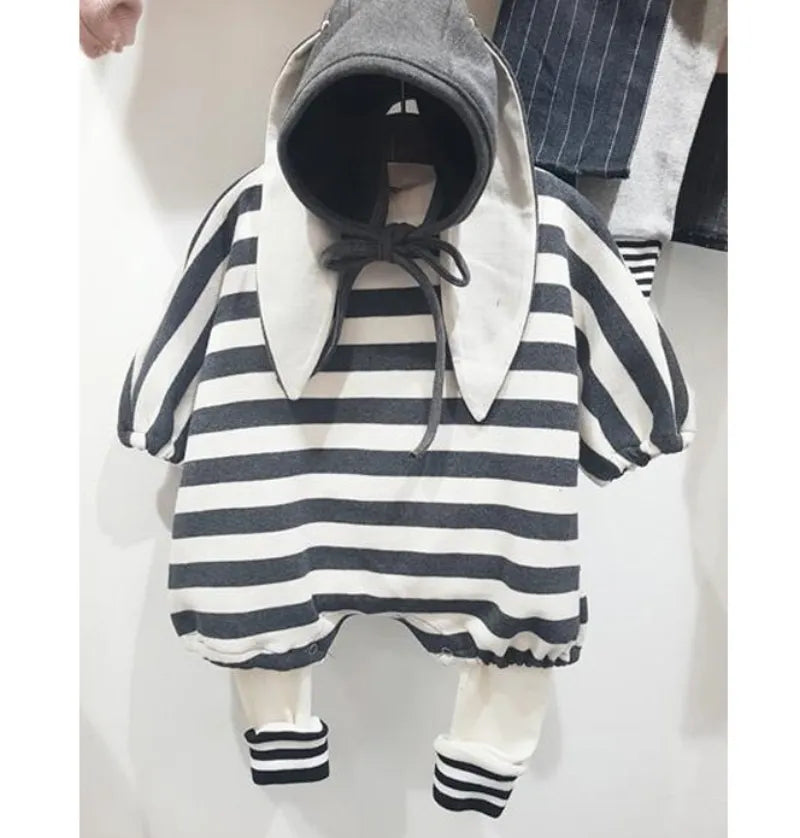 Baby striped romper + hat